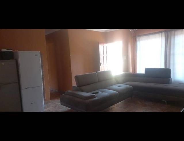 3 BEDROOM TOWNHOUSE FOR SALE IN OOSEINDE